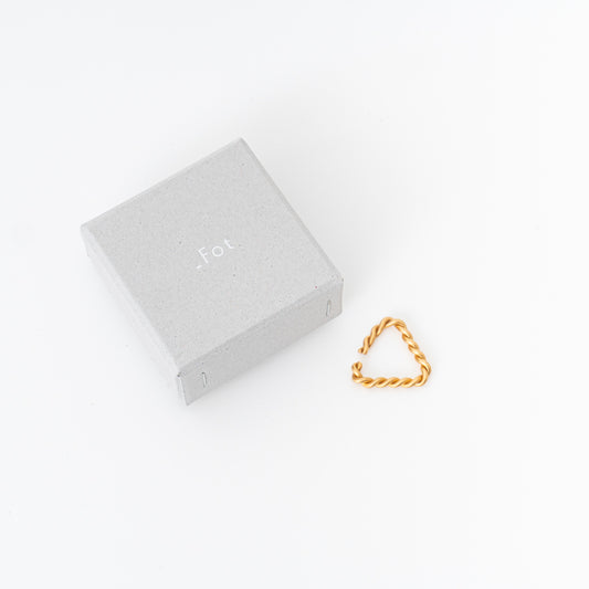 _Fot|twist form cuff triangle col.gold(GOLD)
