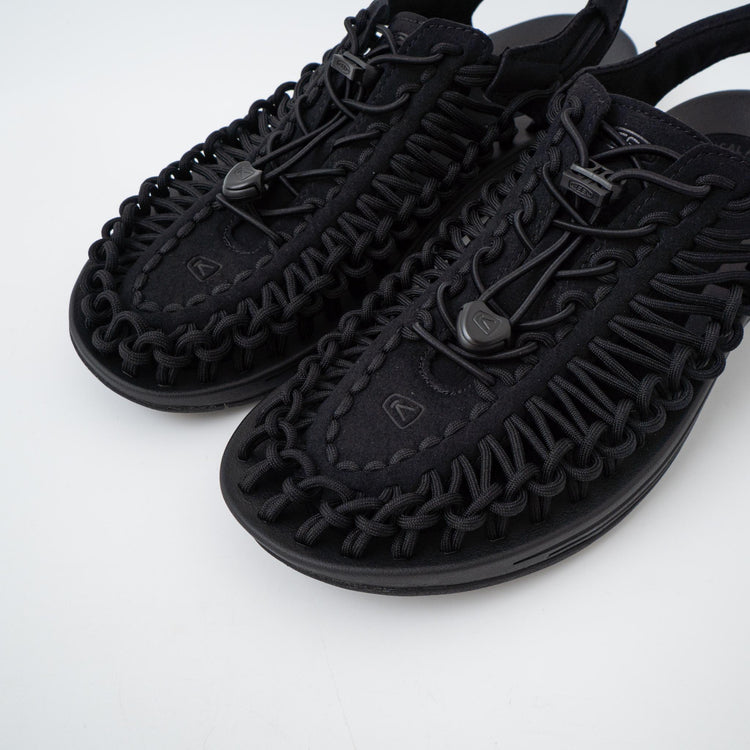 KEEN UNEEK – 履いたらもう手放せない！最高の一足