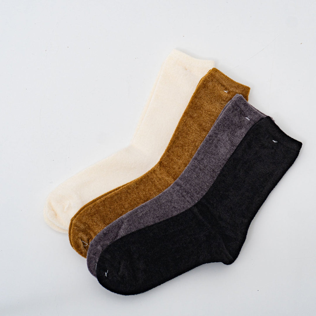 足元から、やさしさを。holkのsocks