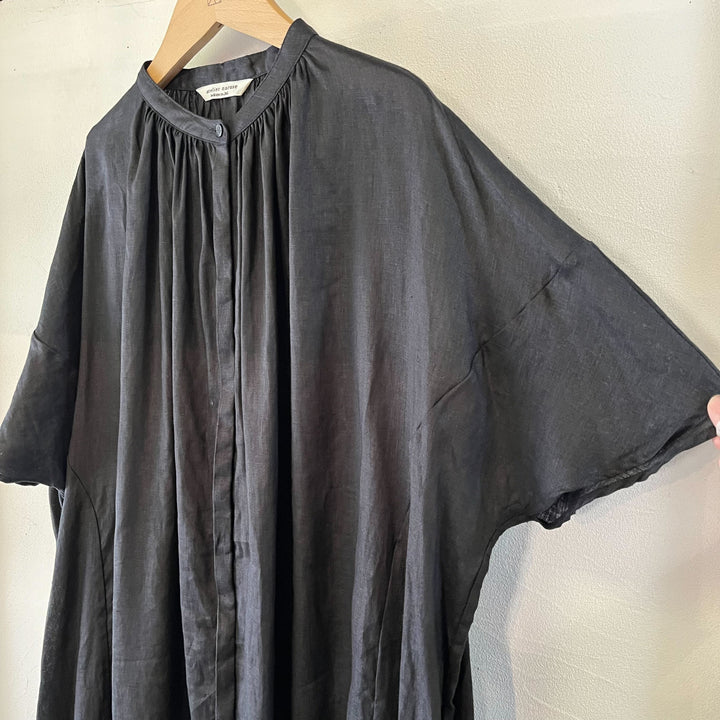 atelier naruse /WOMEN　2025｜linen wide gather one-piece / black na-t03100_C