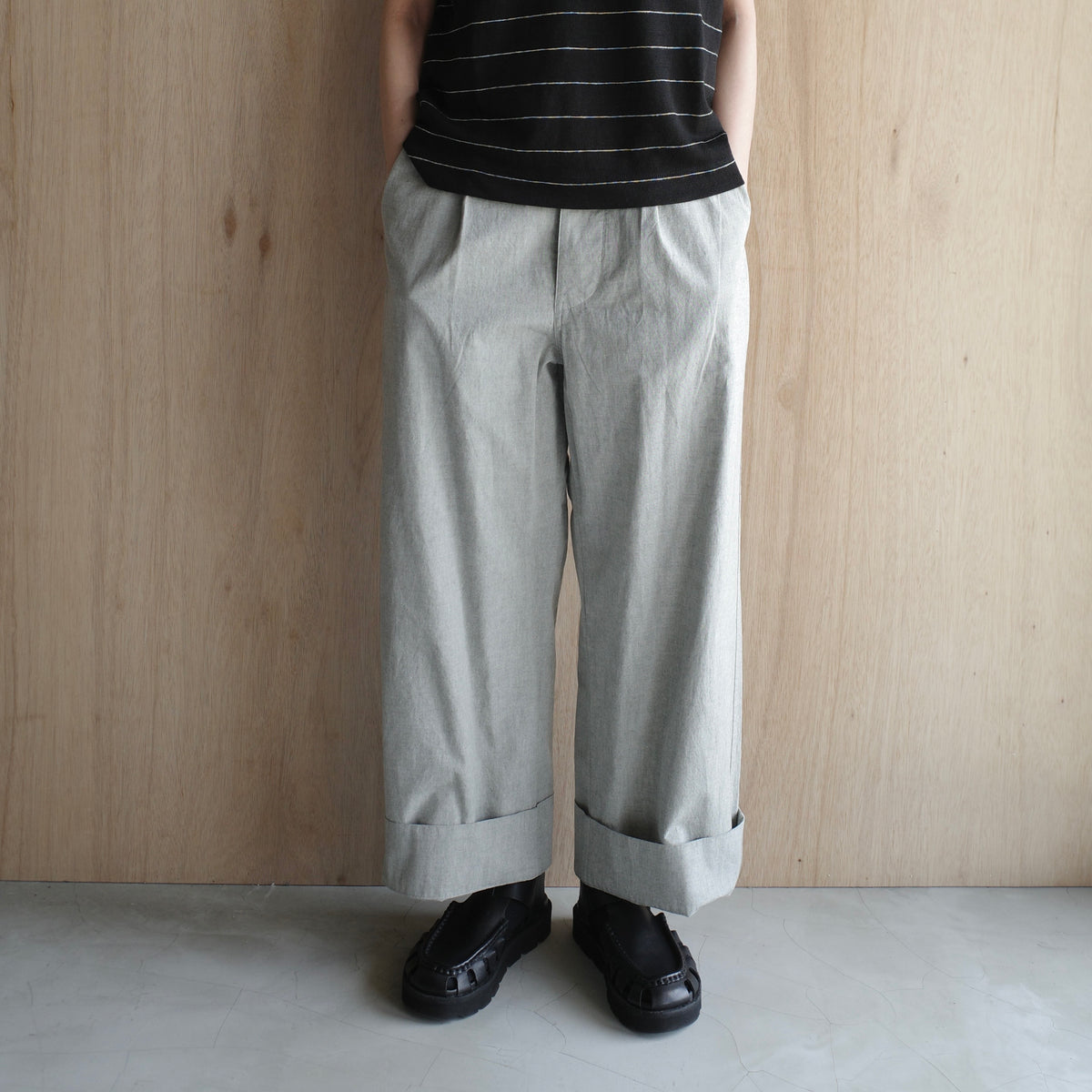 MHL.｜WOMEN　OVERDYE MELANGE COTTON LINEN col.grey 5955140504-suomi