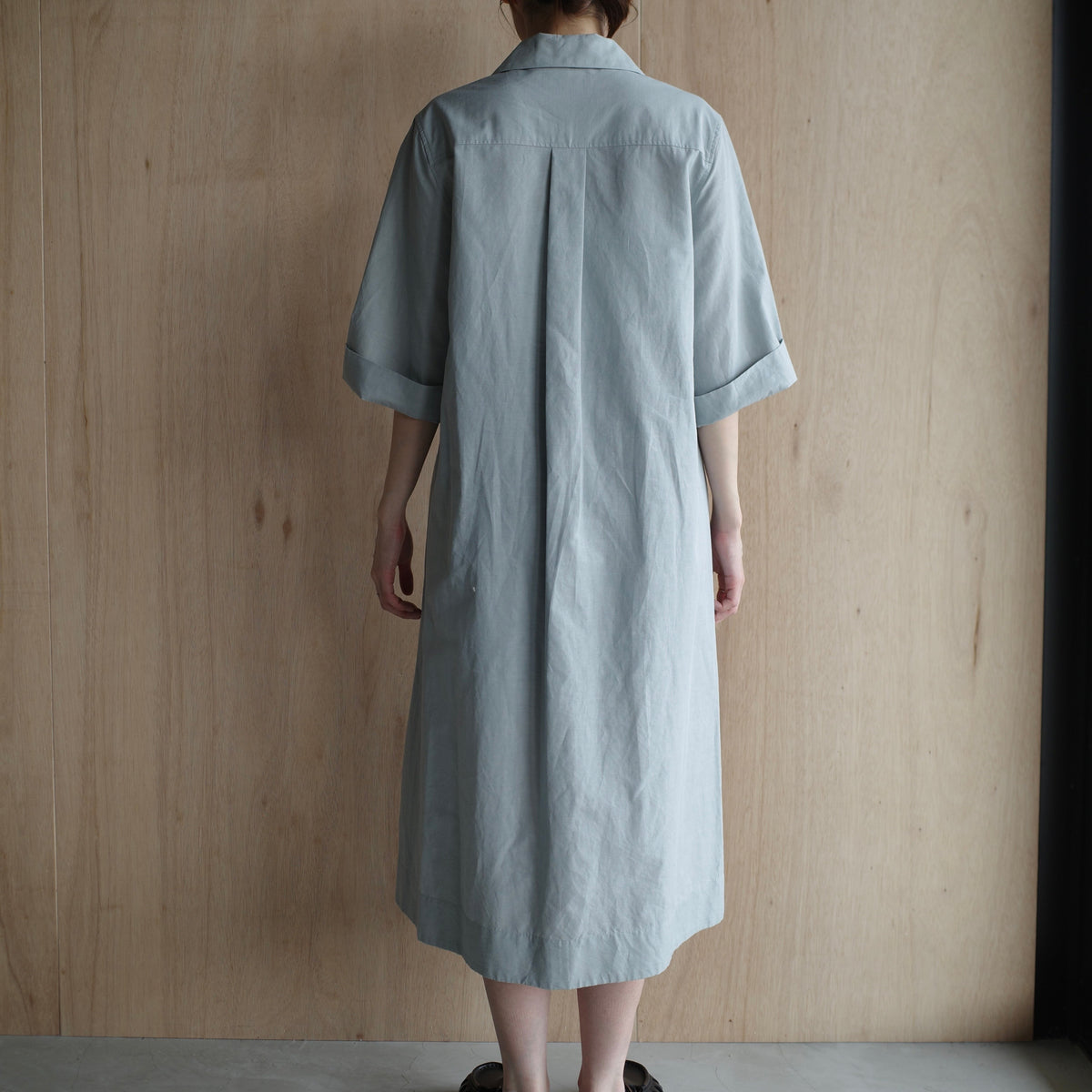 MARGARET HOWELL｜WOMEN　COTTON RAMIE CHAMBRAY DRESS
