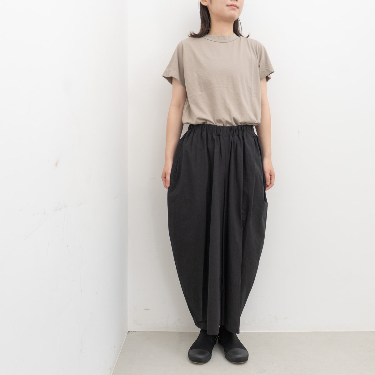 atelier naruse｜WOMEN　cotton high twist poplin gaucho pants na-h05117