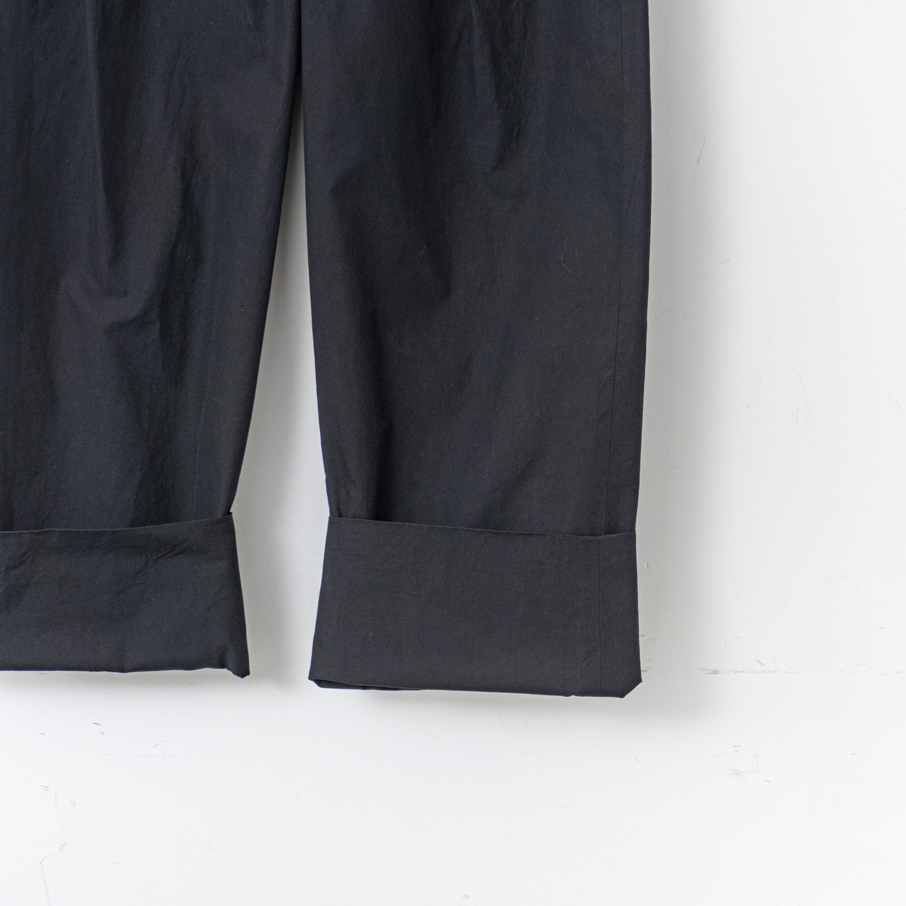 MARGARET HOWELL｜WOMEN WASHED COTTON POPLIN TROUSERS-suomi – haus