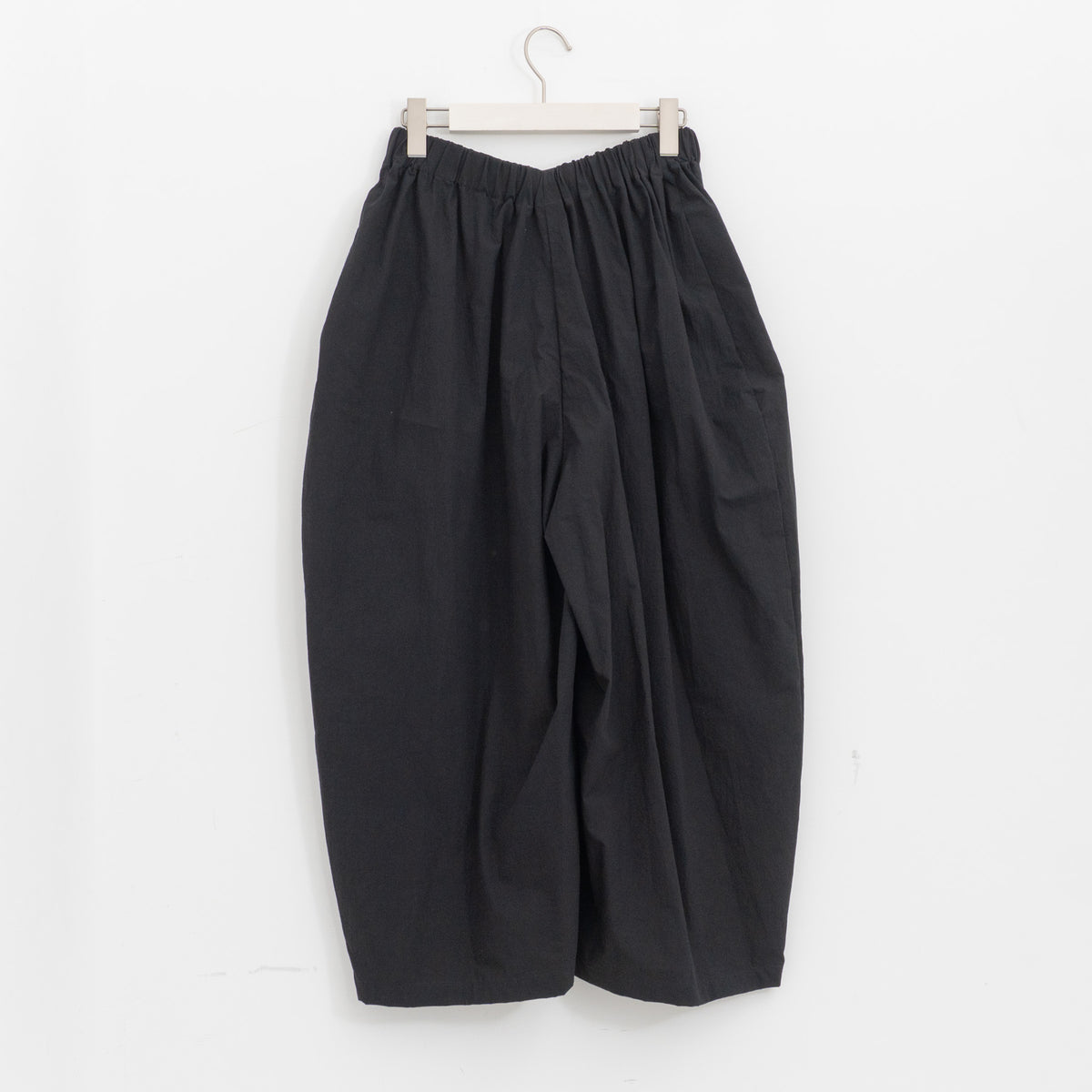 atelier naruse｜WOMEN　cotton high twist poplin gaucho pants na-h05117（black）