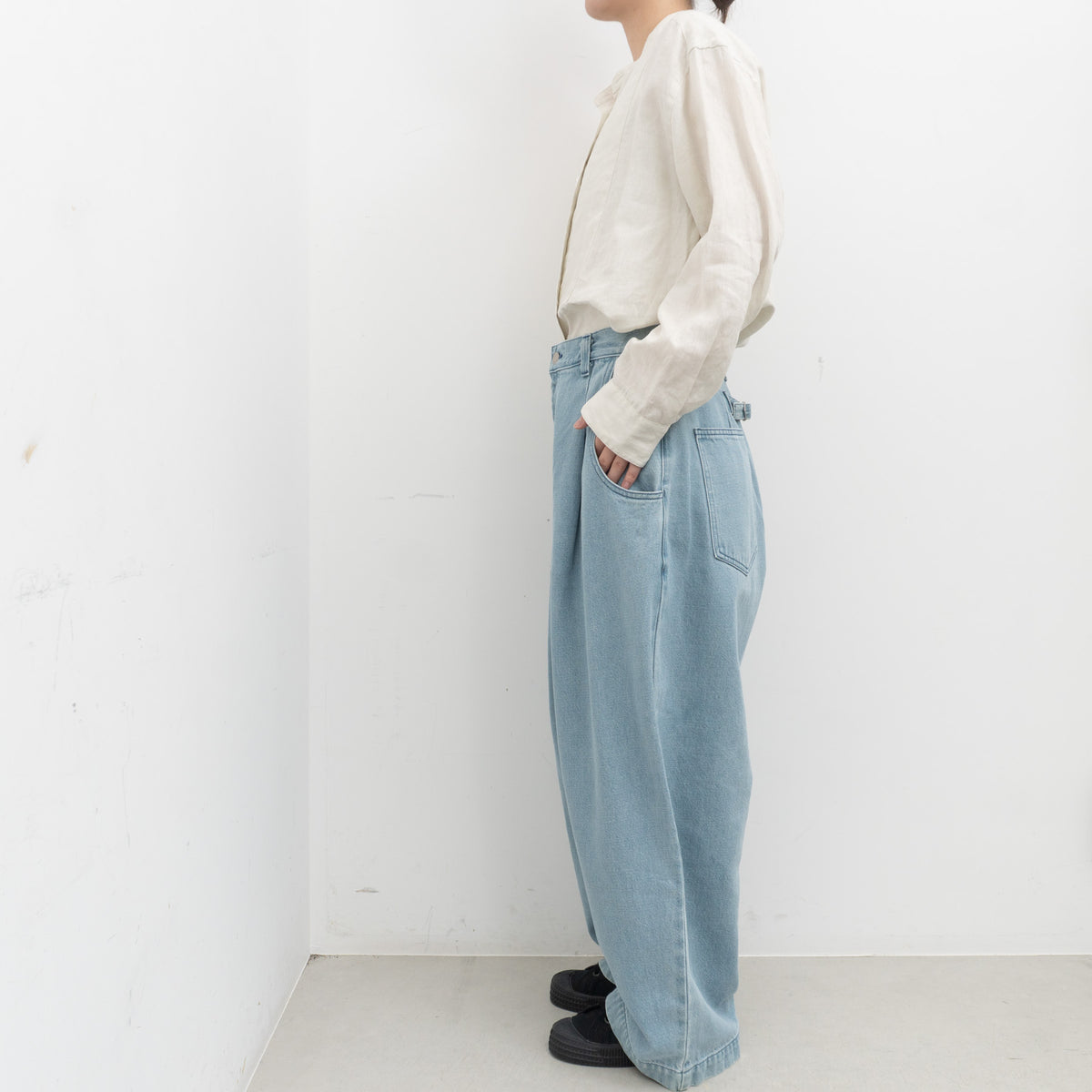 完売atelier naruse｜WOMEN　cotton denim wide tuck pants na-s05106