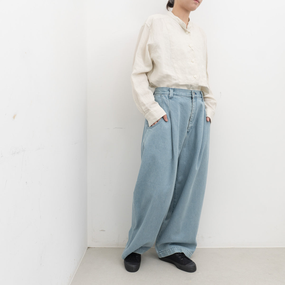 完売atelier naruse｜WOMEN　cotton denim wide tuck pants na-s05106