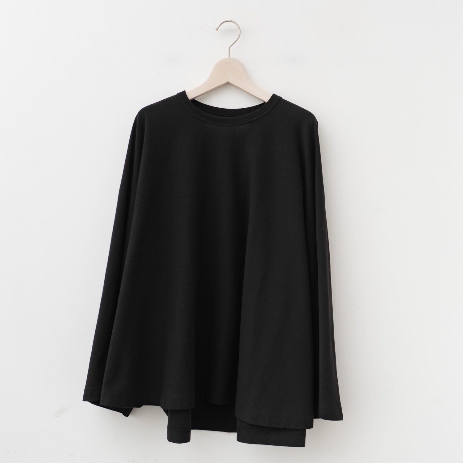 nonnotte｜MEN　Draping circular t-shirt A-N24S-057 bulewash-24ss（metecorite）