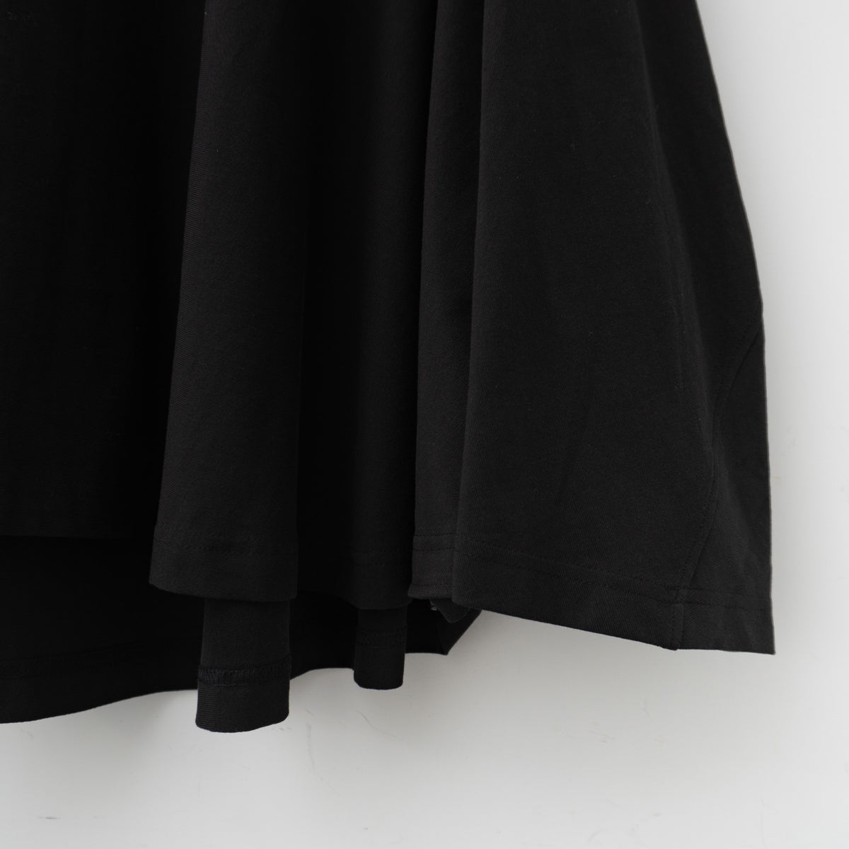 nonnotte｜MEN　Draping circular t-shirt A-N24S-057 bulewash-24ss