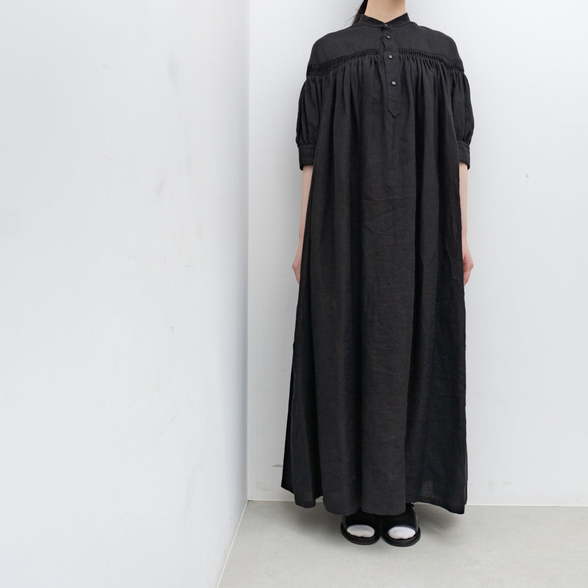 SCYE｜WOMEN　オーガニックリネンタックパフスリーブドレス 1224-01007