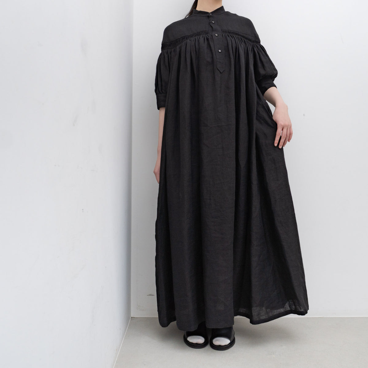 SCYE｜WOMEN　オーガニックリネンタックパフスリーブドレス 1224-01007