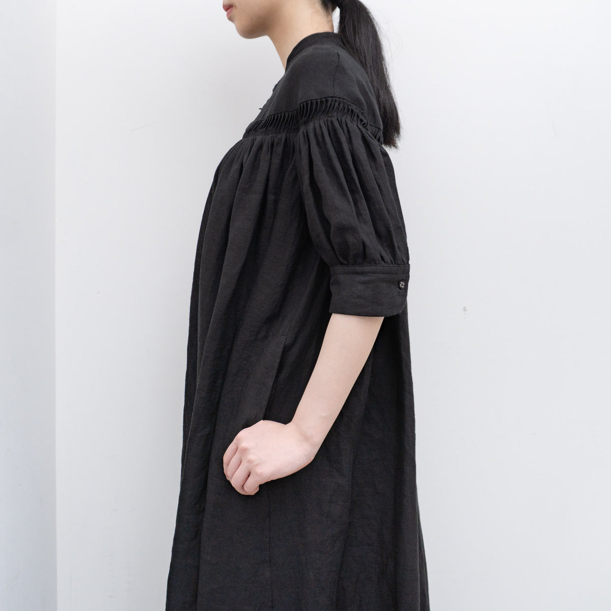 SCYE｜WOMEN　オーガニックリネンタックパフスリーブドレス 1224-01007