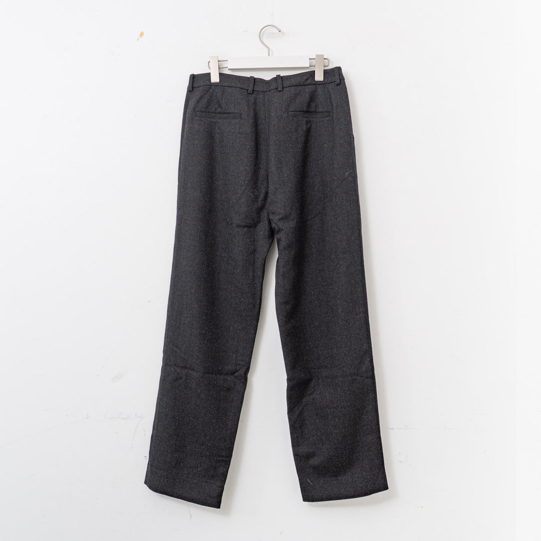 evam eva/　wool tuck pants E223T153