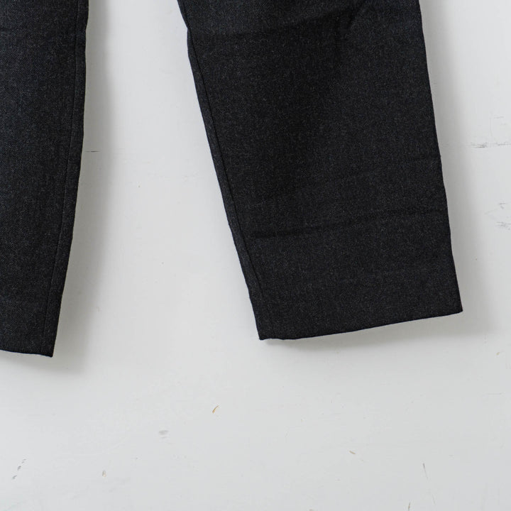 evam eva/　wool tuck pants E223T153