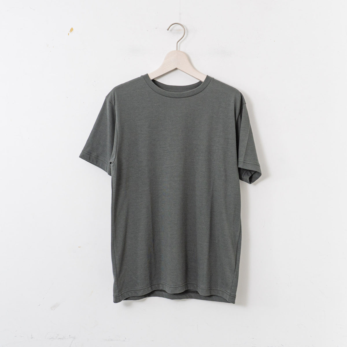GOLDWIN｜UNISEX　Logo Big Print T-shirt