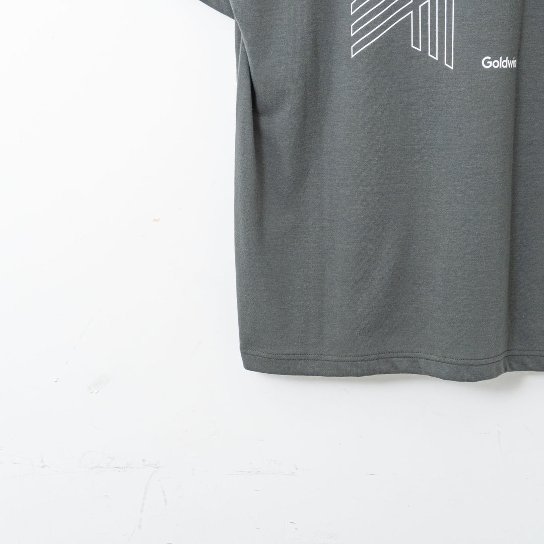 GOLDWIN/UNISEX　Logo Big Print T-shirt