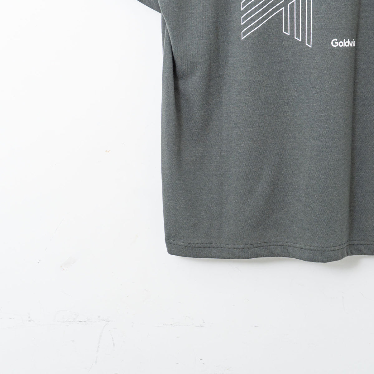 GOLDWIN｜UNISEX　Logo Big Print T-shirt