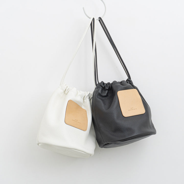 SCYE BASICS/UNISEX　SOFT LEATHER DRAWSTRING BAG 3325-13366