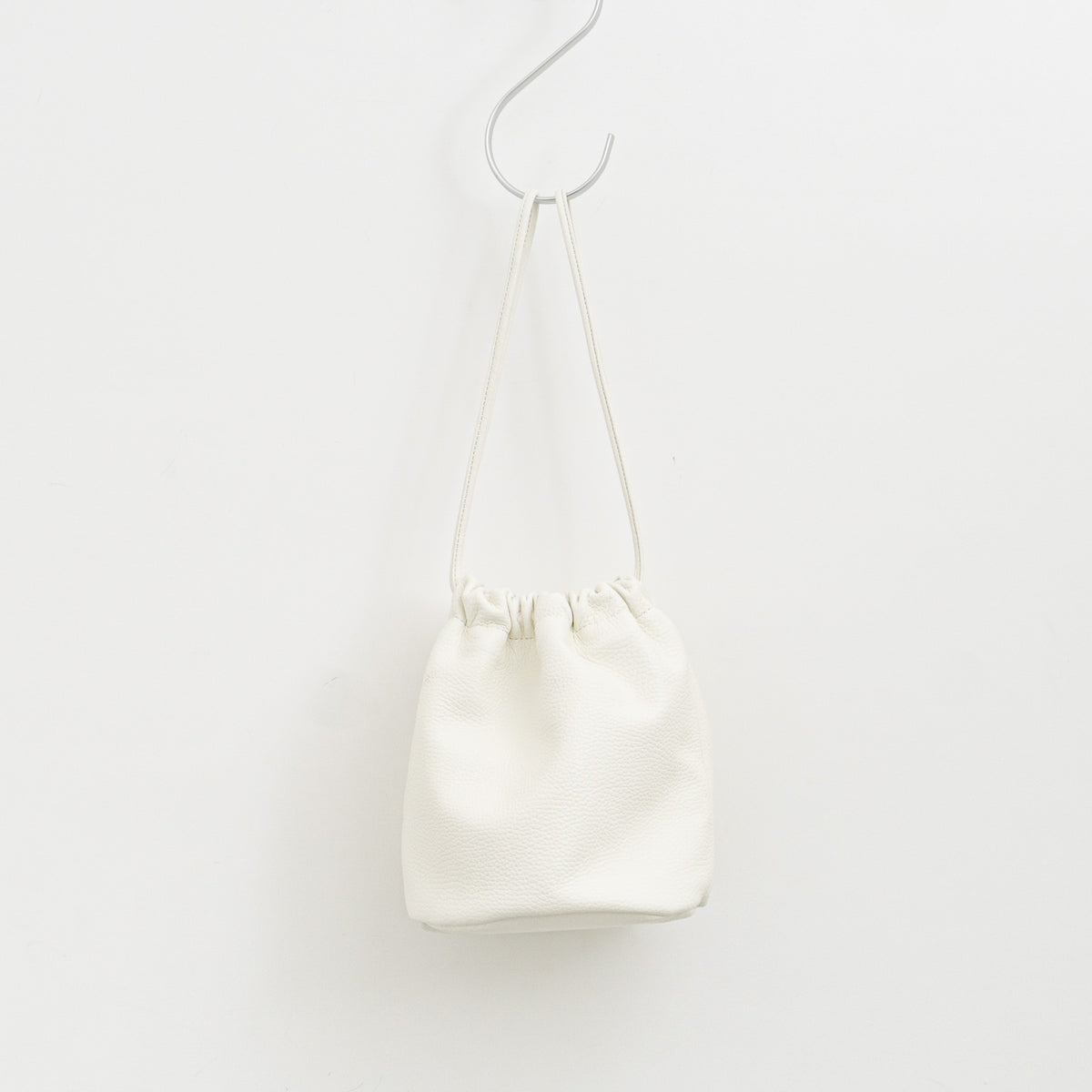 SCYE BASICS｜UNISEX　SOFT LEATHER DRAWSTRING BAG 3325-13366