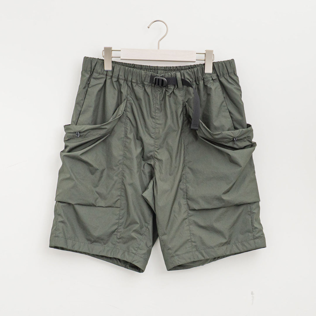 GOLDWIN/　Rip-stop Shorts