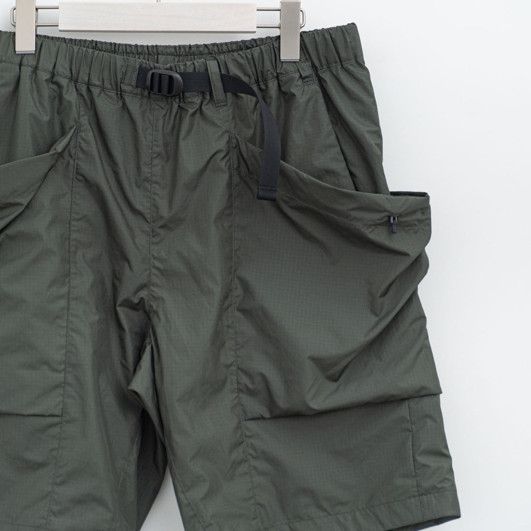 GOLDWIN/　Rip-stop Shorts