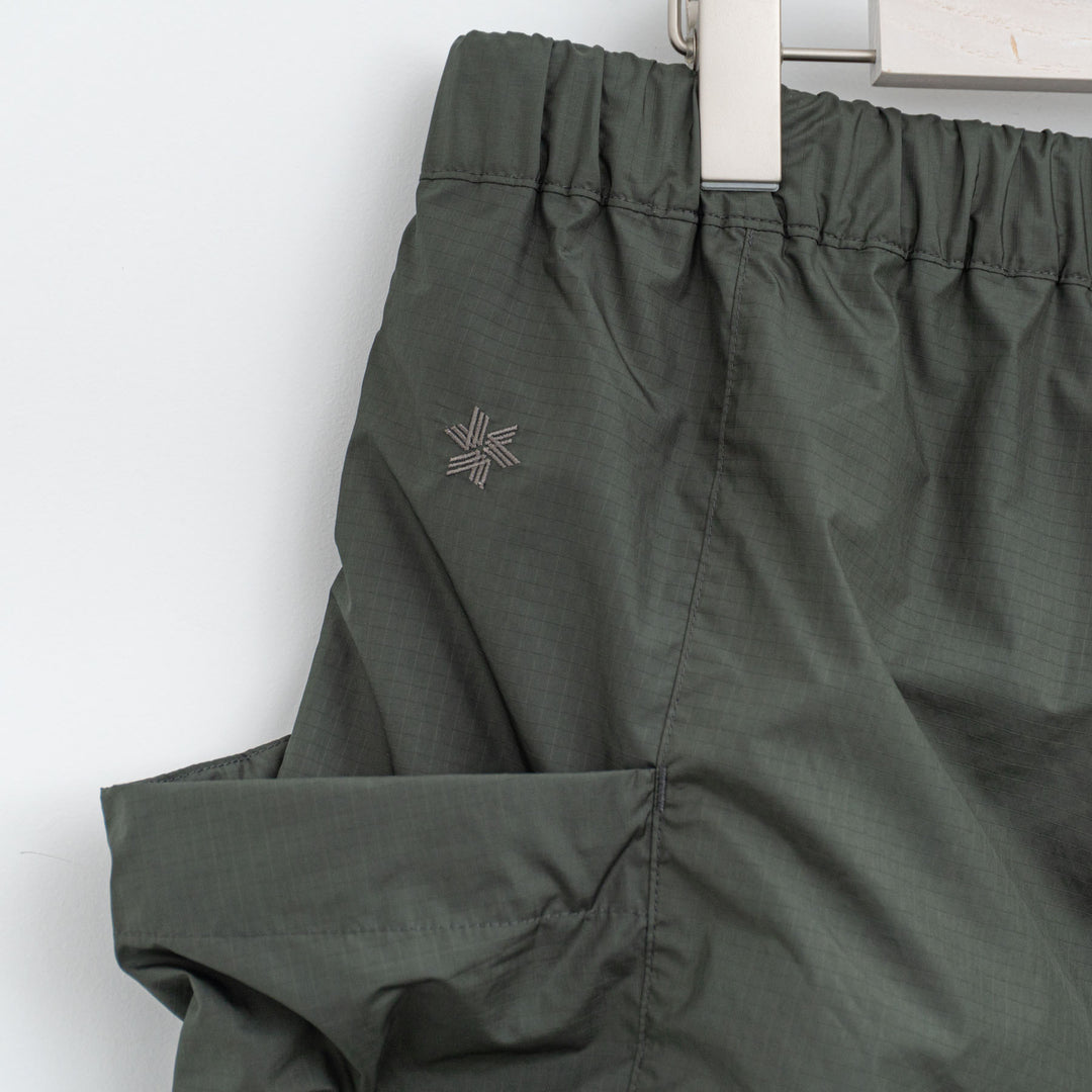 GOLDWIN/　Rip-stop Shorts