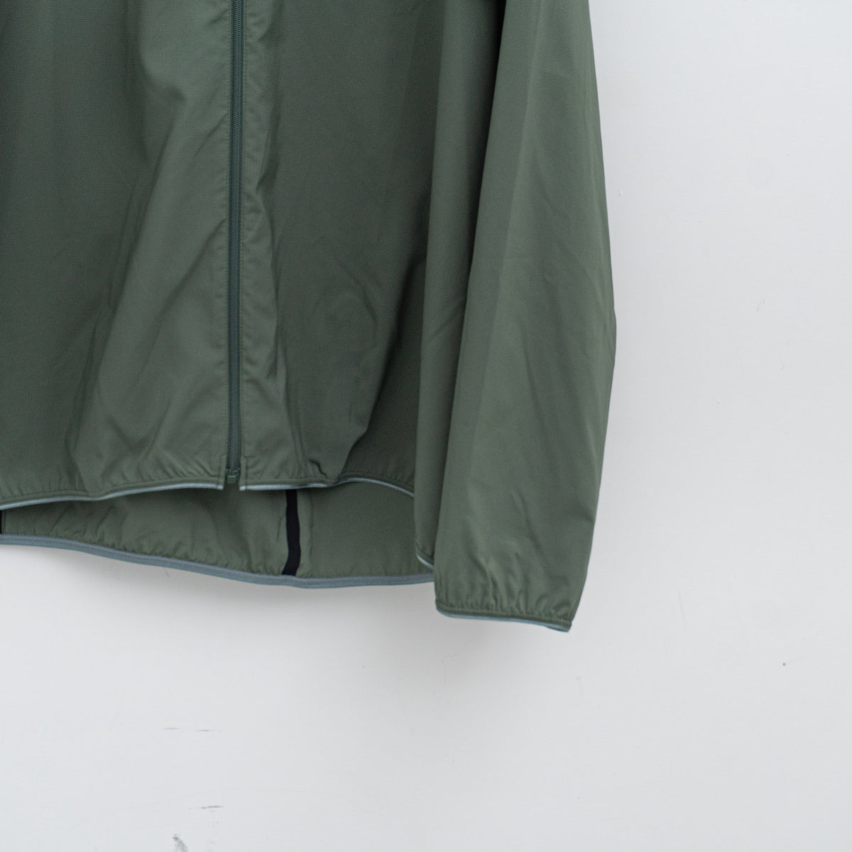 GOLDWIN｜Floating Wind Shell Jacket