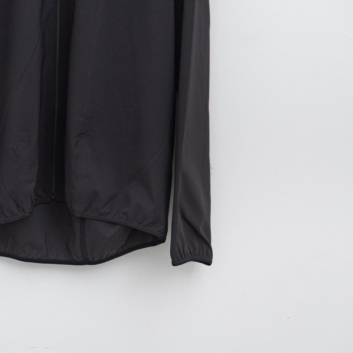 GOLDWIN｜Floating Wind Shell Jacket