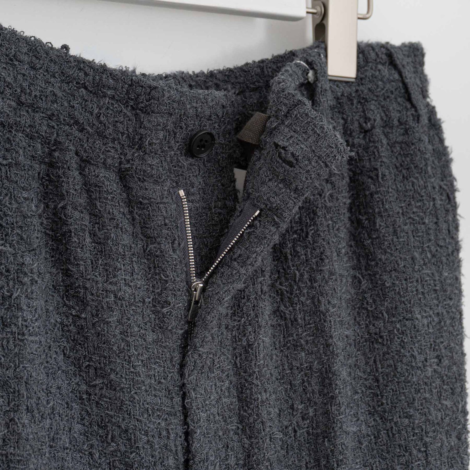 nonnotte｜MEN　Draping Elastic Buggy Trousers N-25A-026