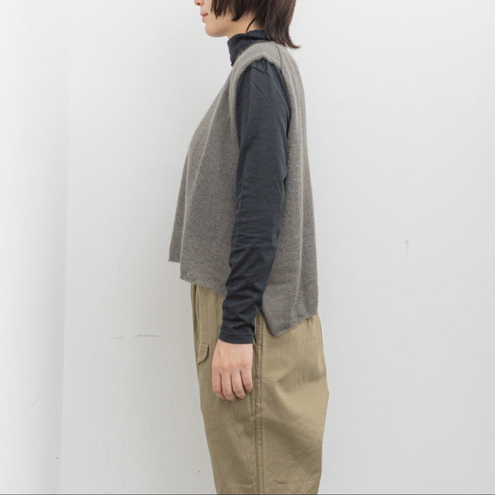 evam eva/　mohair silk vest E253K048