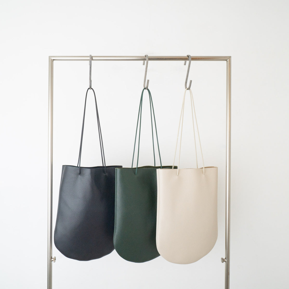_Fot｜half circle tote 1303b