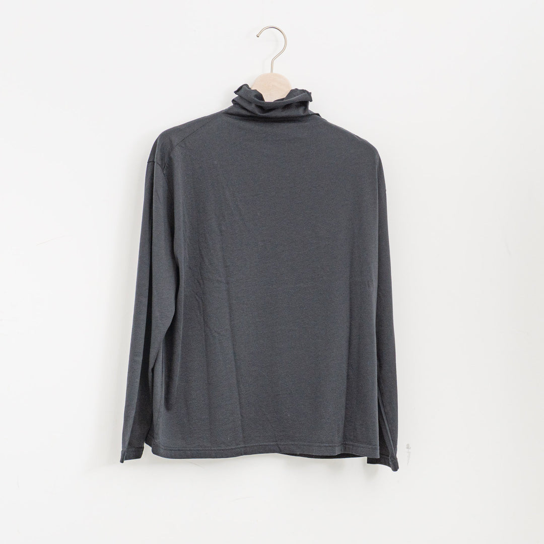 evam eva/　cut&sew turtleneck E253C028