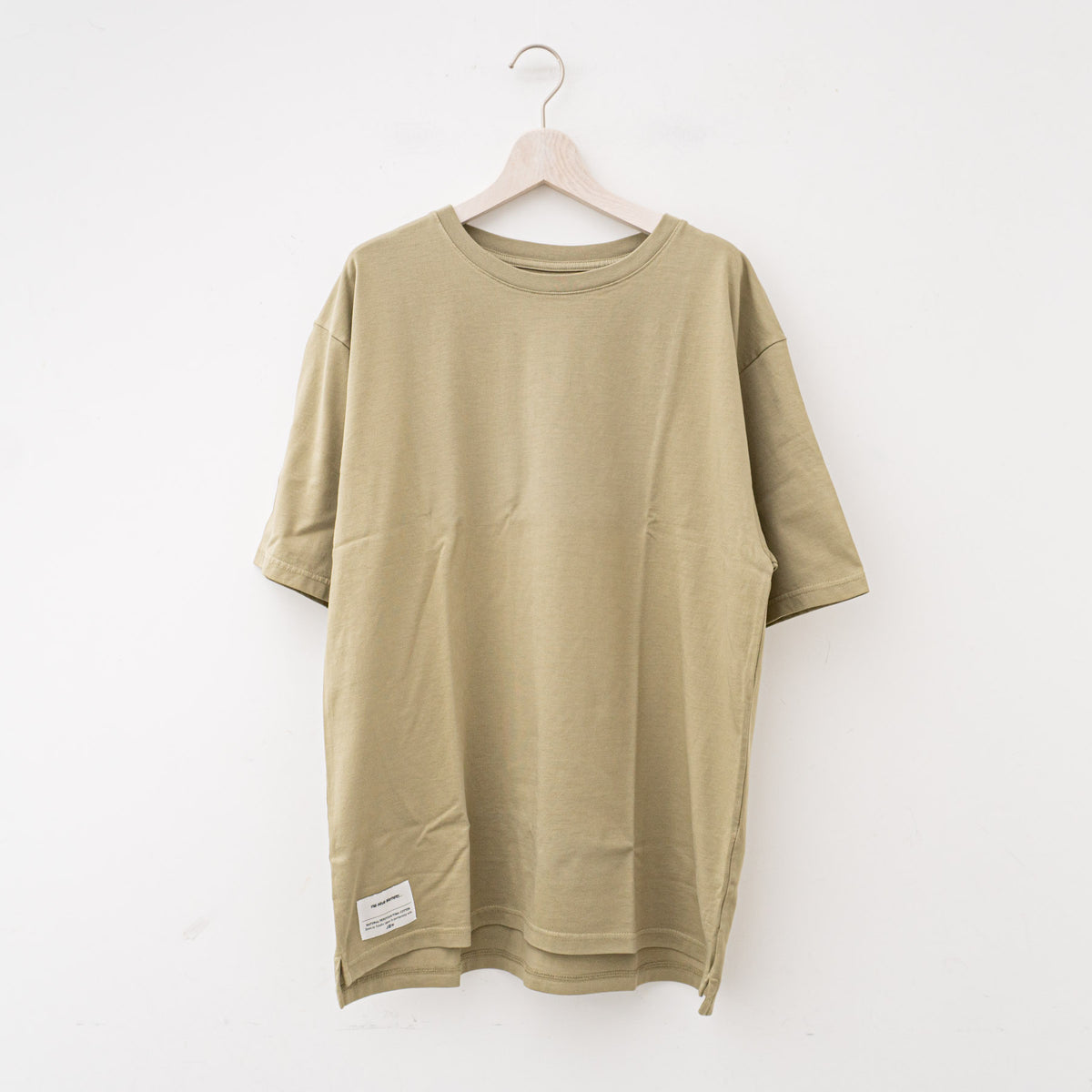 THE INOUE BROTHERS...｜UNISEX　Box T-shirt（GREIGE）