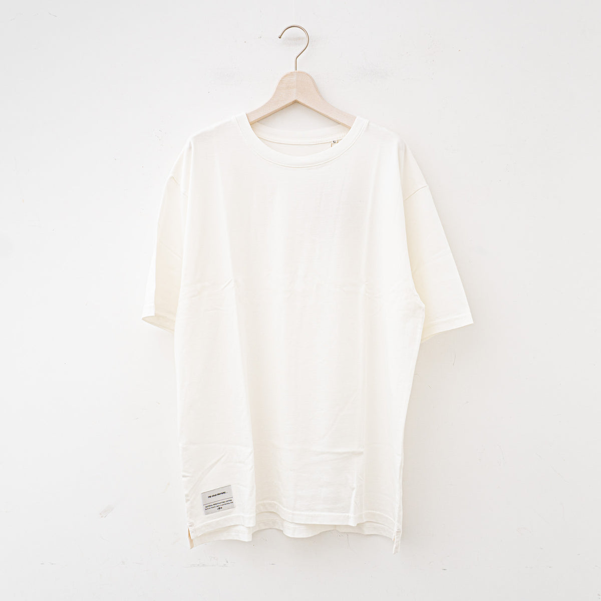 THE INOUE BROTHERS...｜UNISEX　Box T-shirt（WHITE）