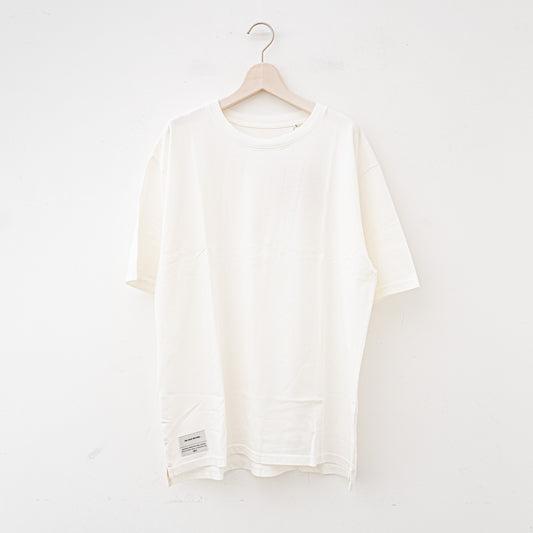 THE INOUE BROTHERS...｜UNISEX　Box T-shirt（WHITE）