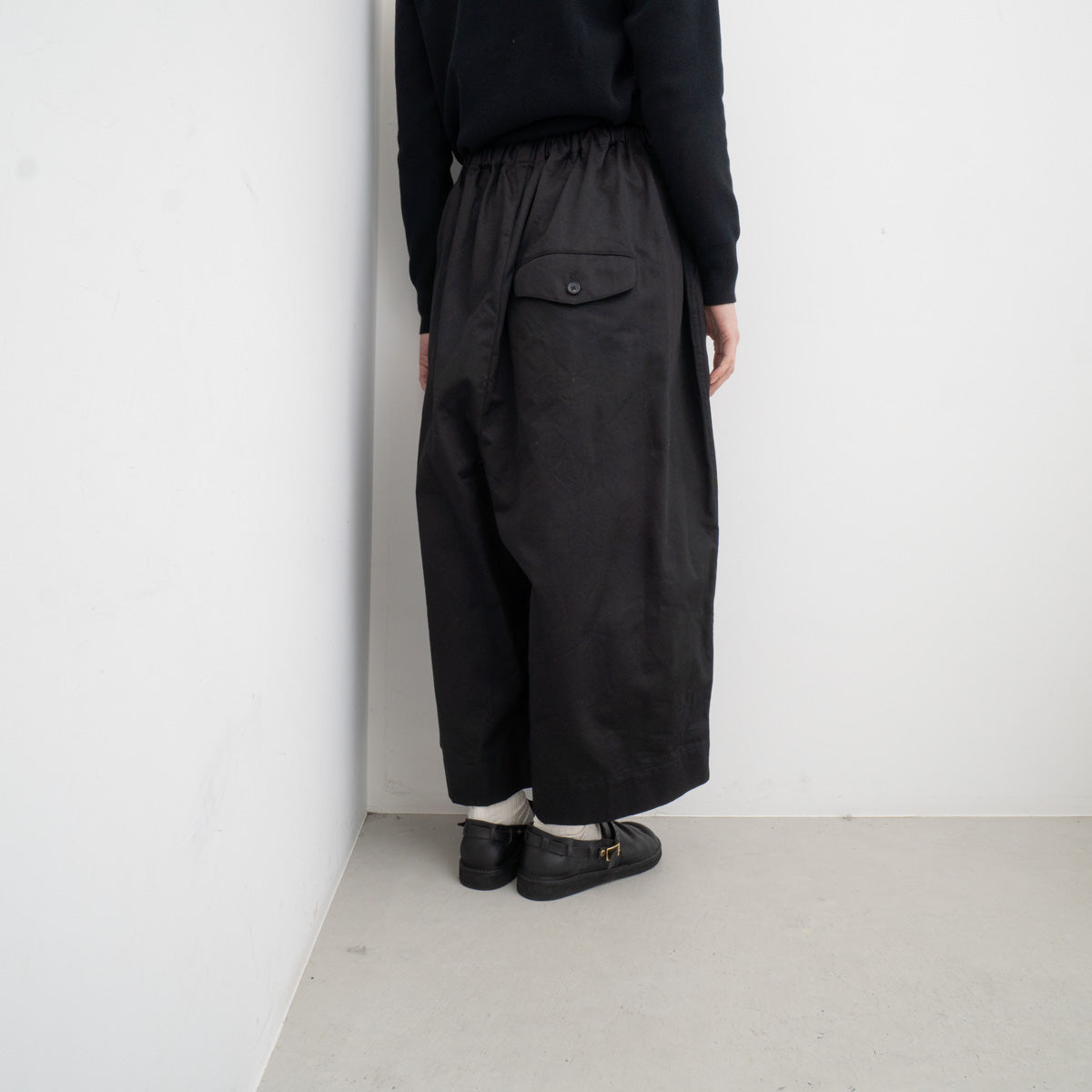 ゴーシュ｜23AW　カツラギ八分丈ワイドパンツ G234-P027