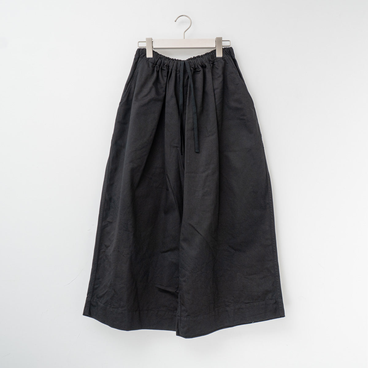 ゴーシュ｜23AW　カツラギ八分丈ワイドパンツ G234-P027（ブラック）