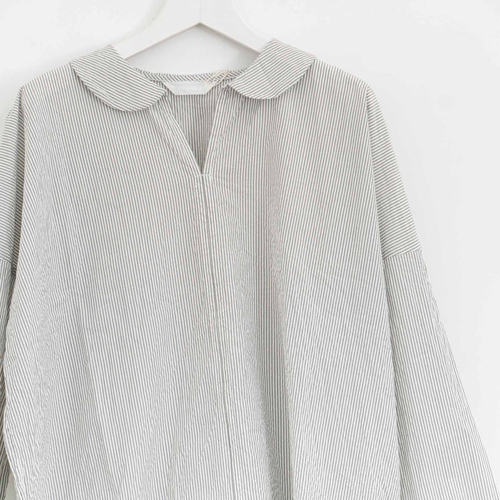 homspun /　ハイカウントクロス丸襟プルオーバーブラウス　col. ストライプ　252-5749-suomi