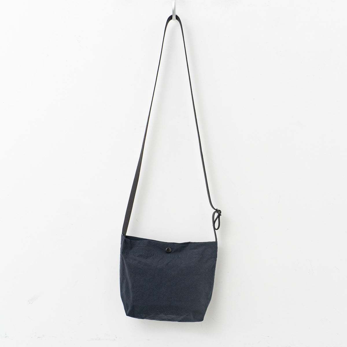 MHL.｜WORN NYLON CANVAS 595-4271502