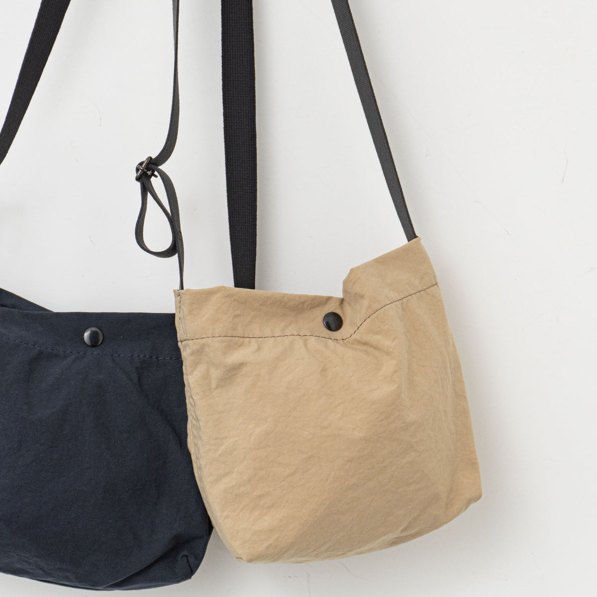 MHL.｜WORN NYLON CANVAS 595-4271502