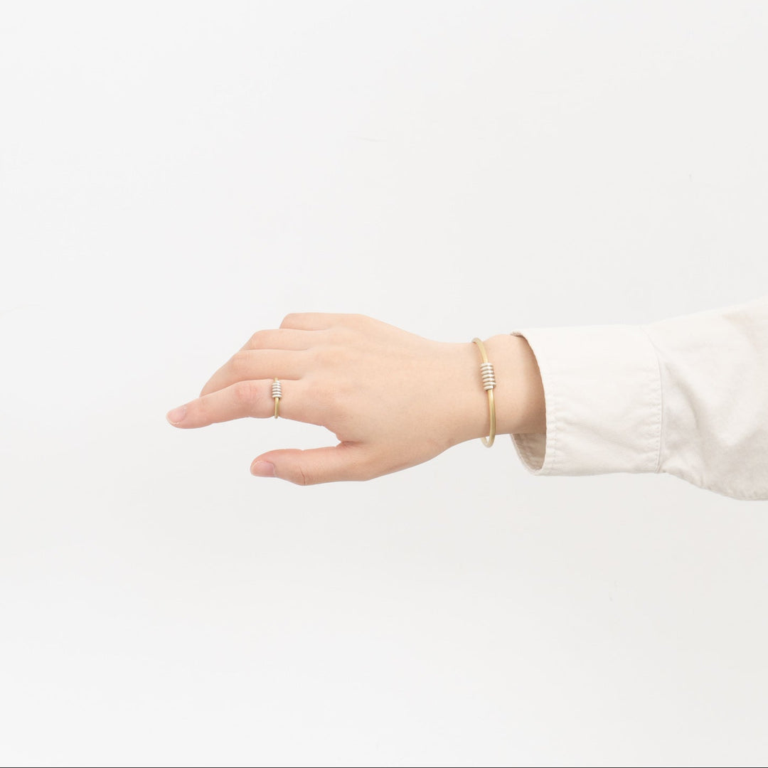 _Fot/　round wire ring _ coil silver