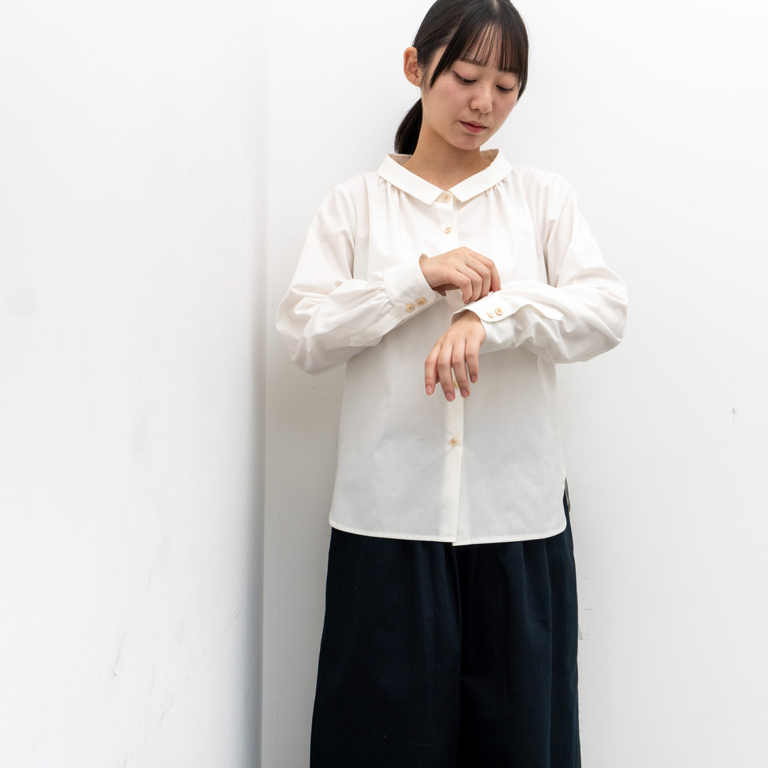 atelier naruse /WOMEN　cotton stand-off collar blouse na-f02050_A