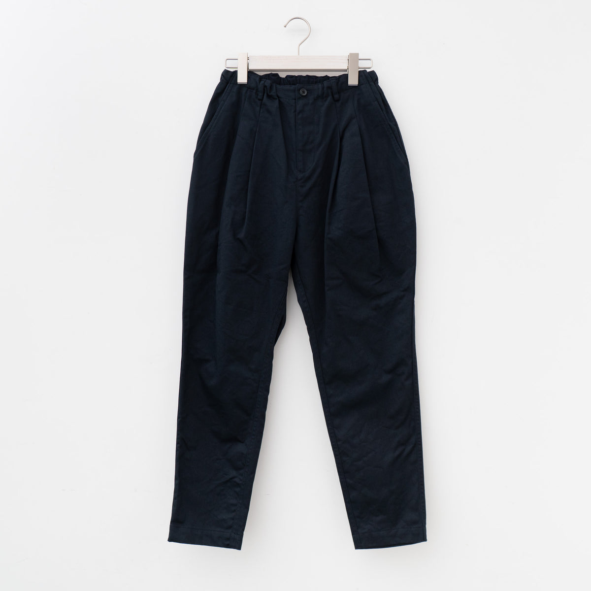 ゴーシュ｜23AW　カツラギタックテーパードパンツ G234-P024（ネイビー）
