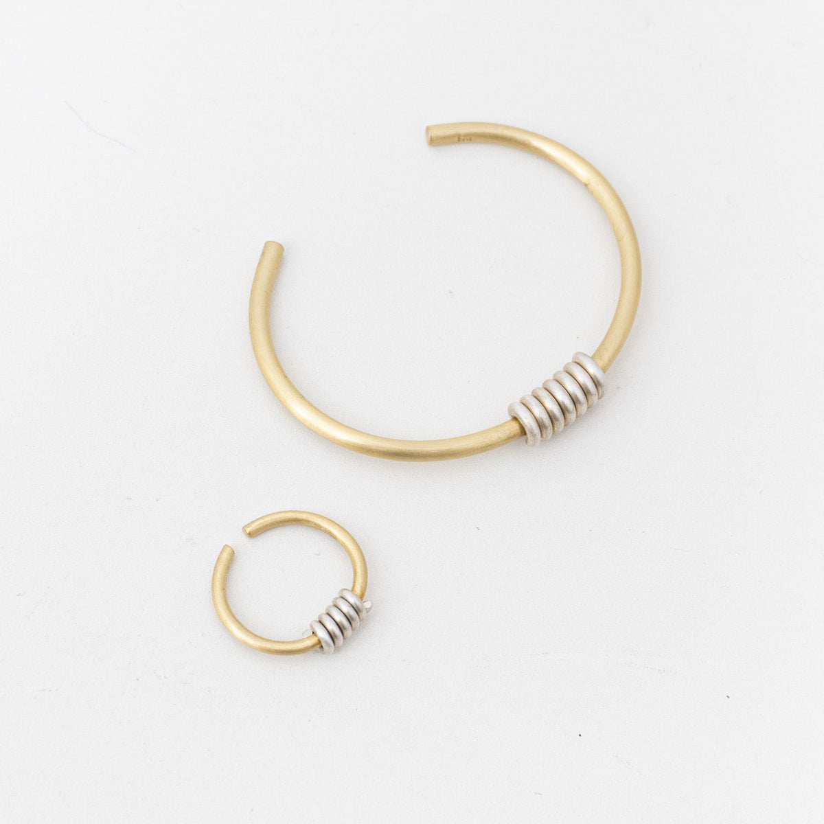 _Fot｜round wire ring _ coil silver