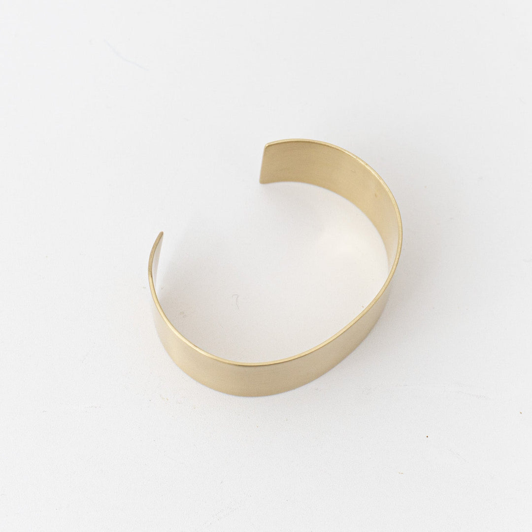 _Fot/　plate bangle 20mm - triangle 20mm brass