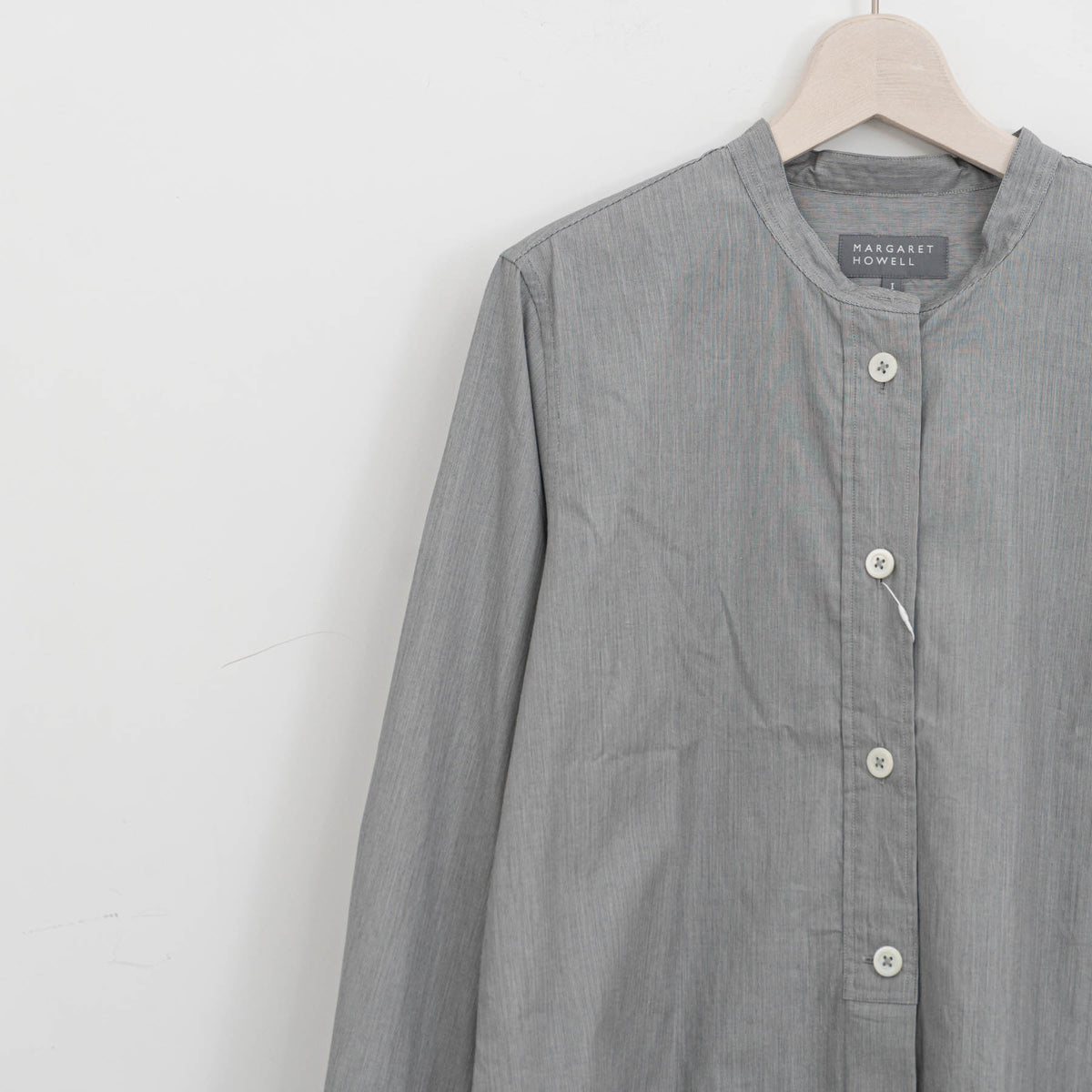 MARGARET HOWELL｜WOMEN　COTTON HAIRLINE STRIPE SHIRT　5785253210-suomi