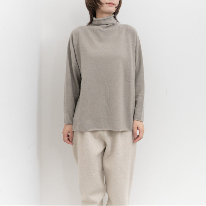 evam eva/　cashmere turtleneck E253K133