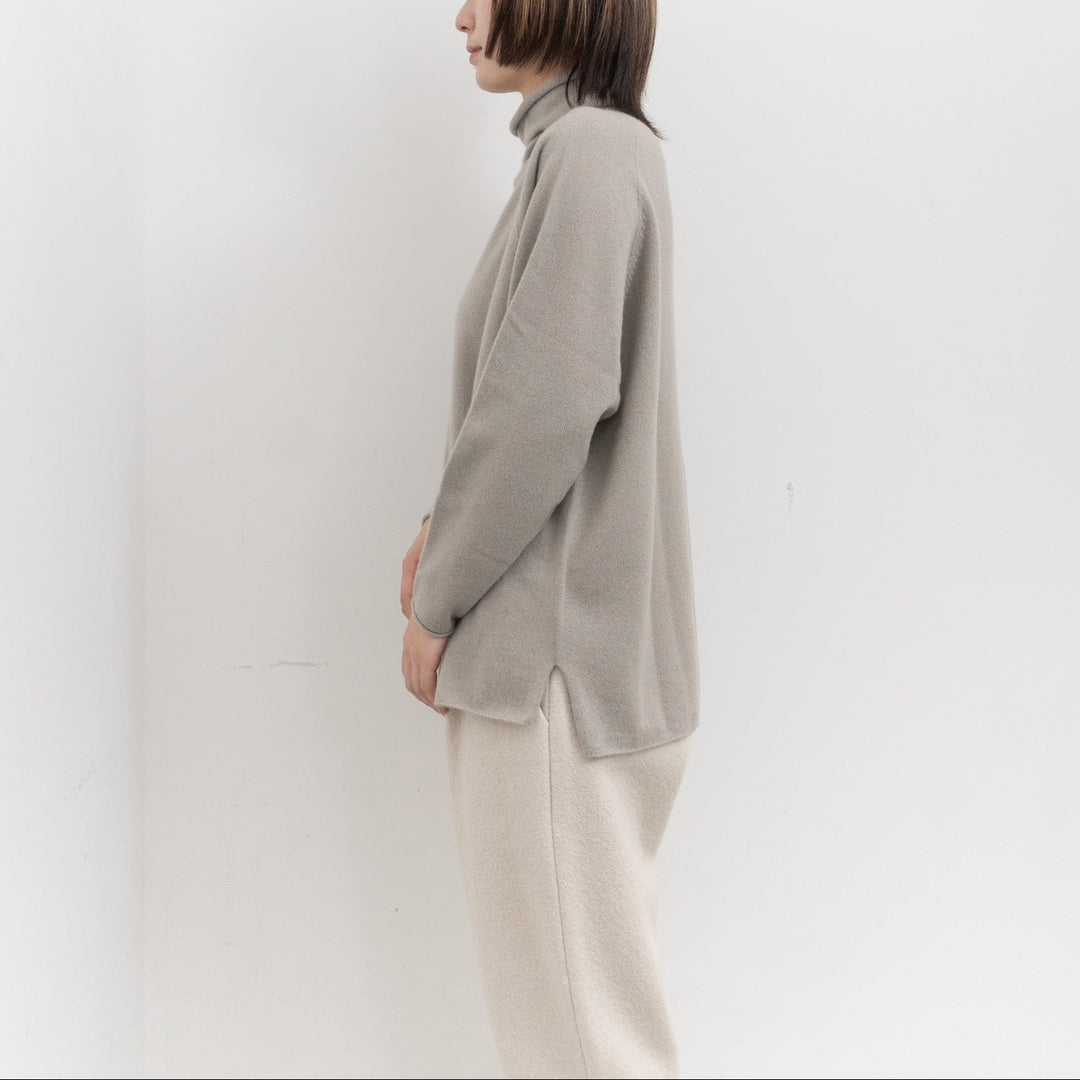 evam eva/　cashmere turtleneck E253K133