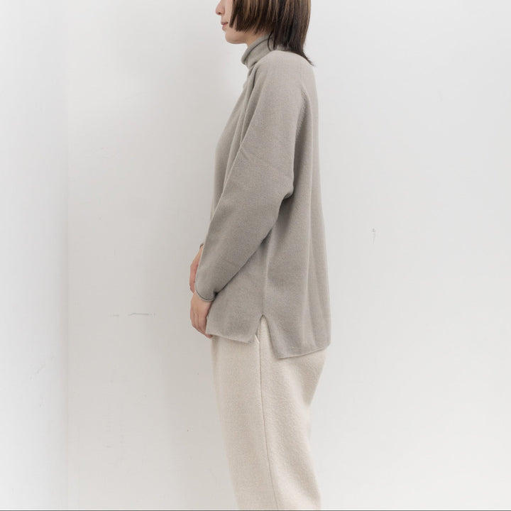 evam eva/　cashmere turtleneck E253K133
