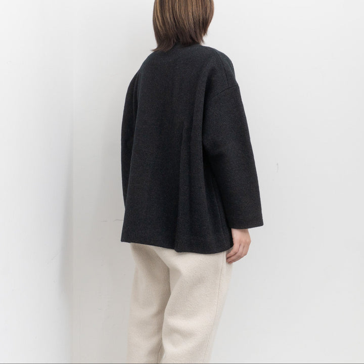 evam eva/　press wool short coat E253K090